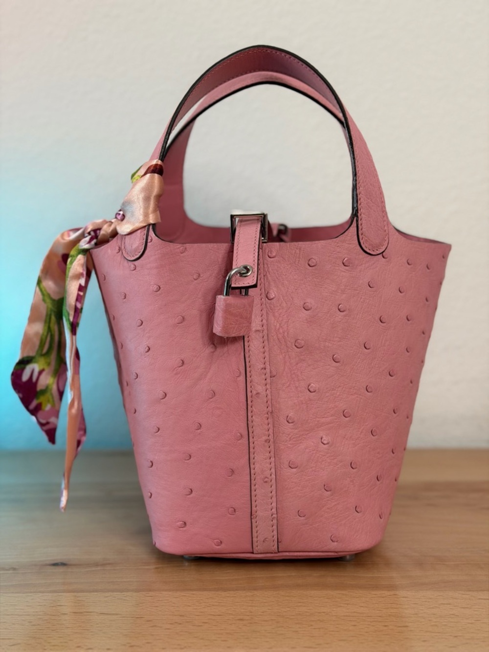 pink sakura 5P bubblegum genuine ostrich leather H Picotin Lock 18 PHW bucket - Picture 6 of 8